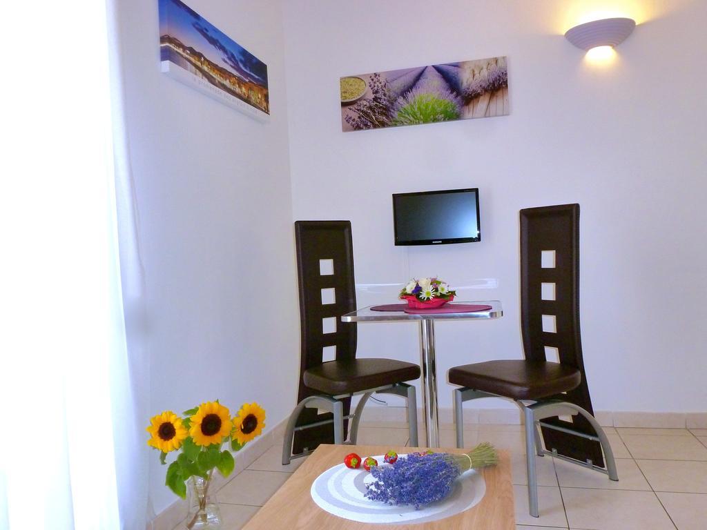 Studios Nice French Riviera Екстериор снимка